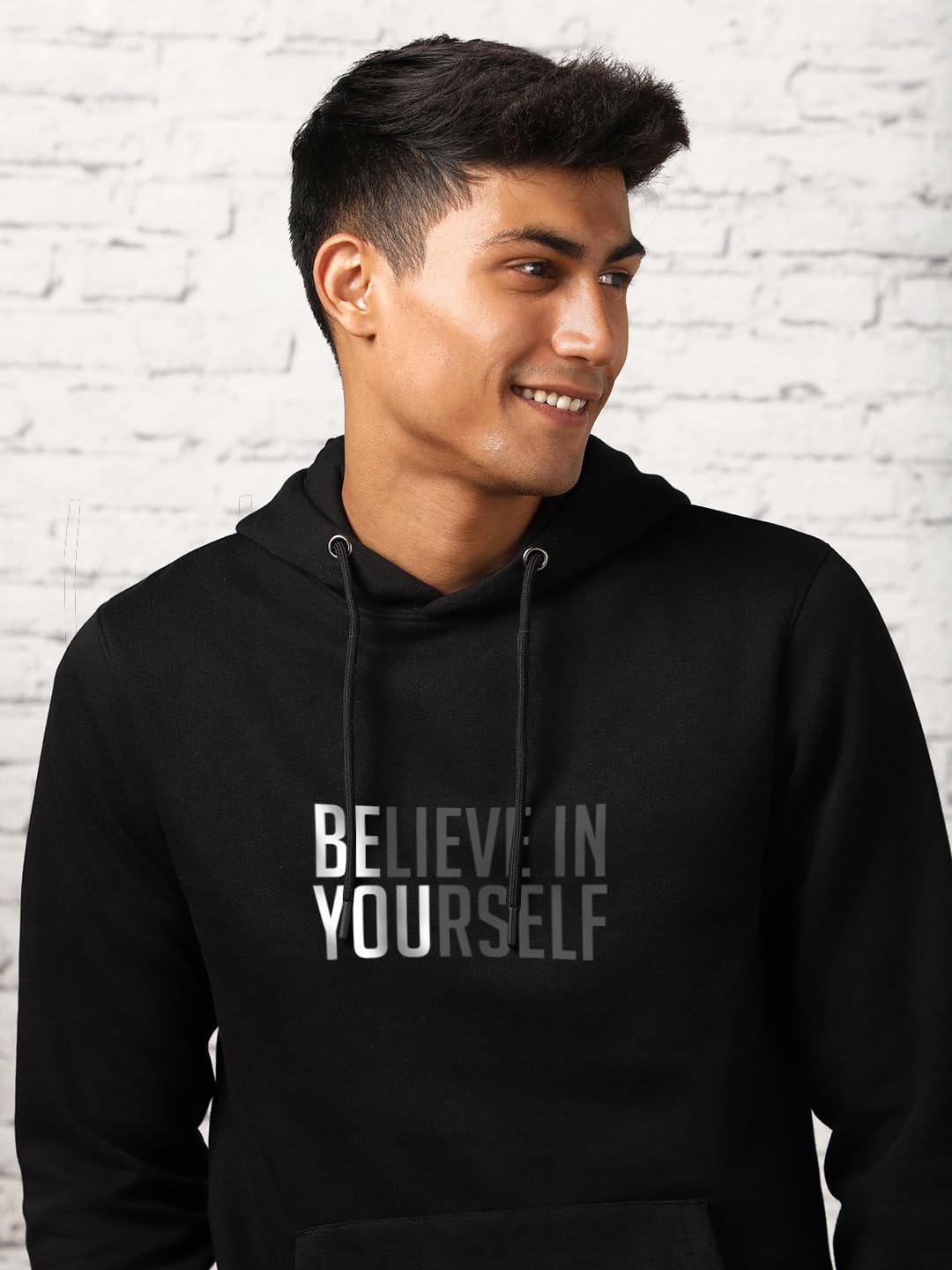 Men’s Cotton Blend Hooded Neck Regular Fit Sweatshirt (1M-TWHO-C0218_Black_Small)