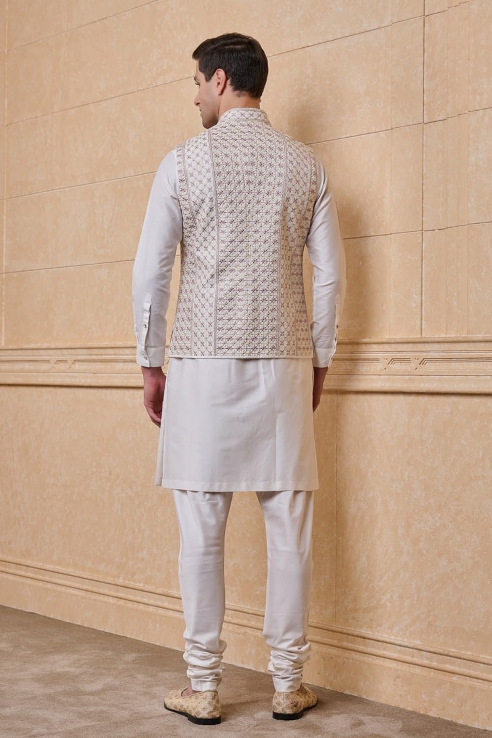 Ivory All Over Embroidered Kurta Bundi Set| Size: S