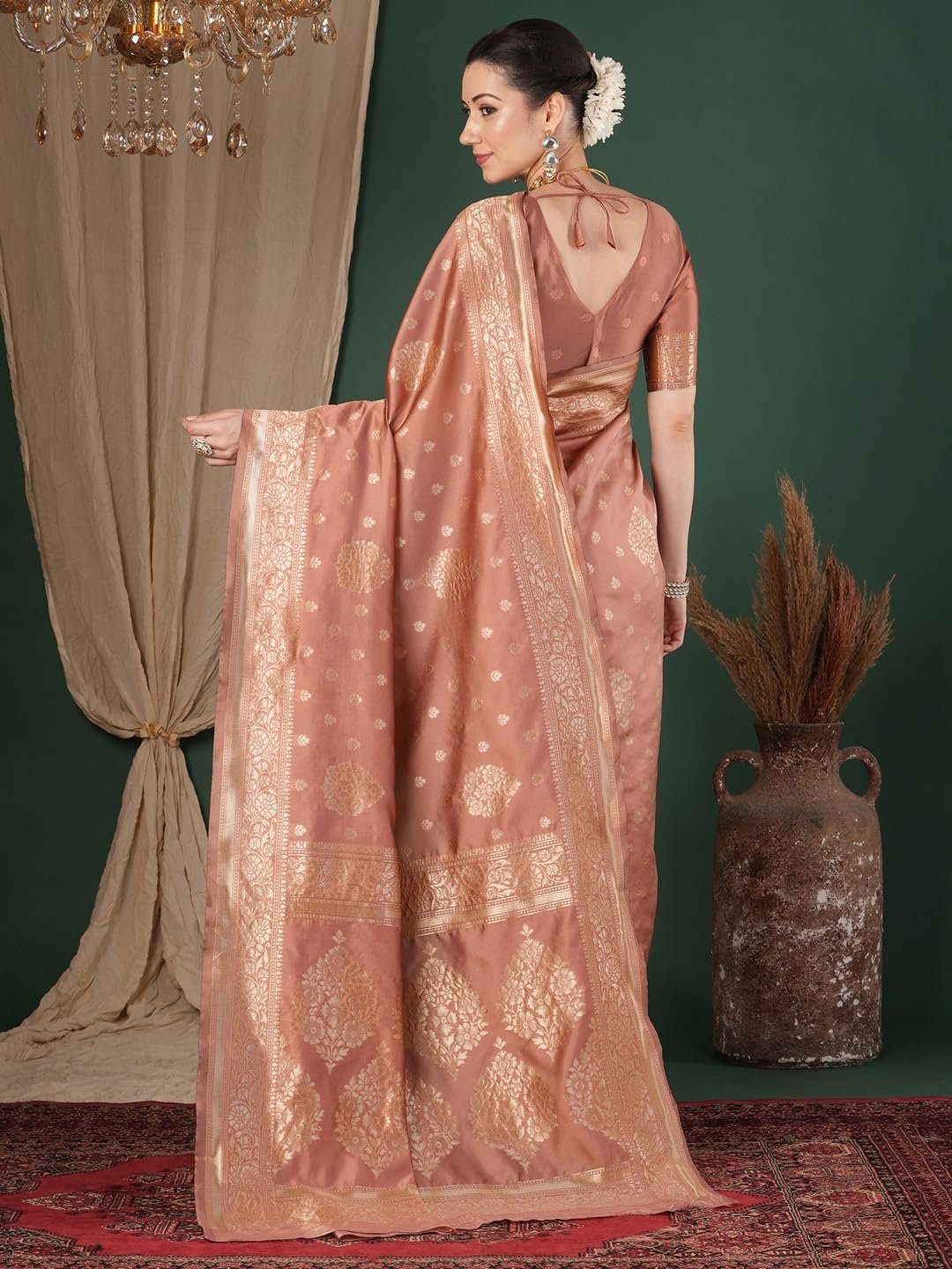 Women’s Kanjivaram Woven Soft Silk Saree With Blouse Piece